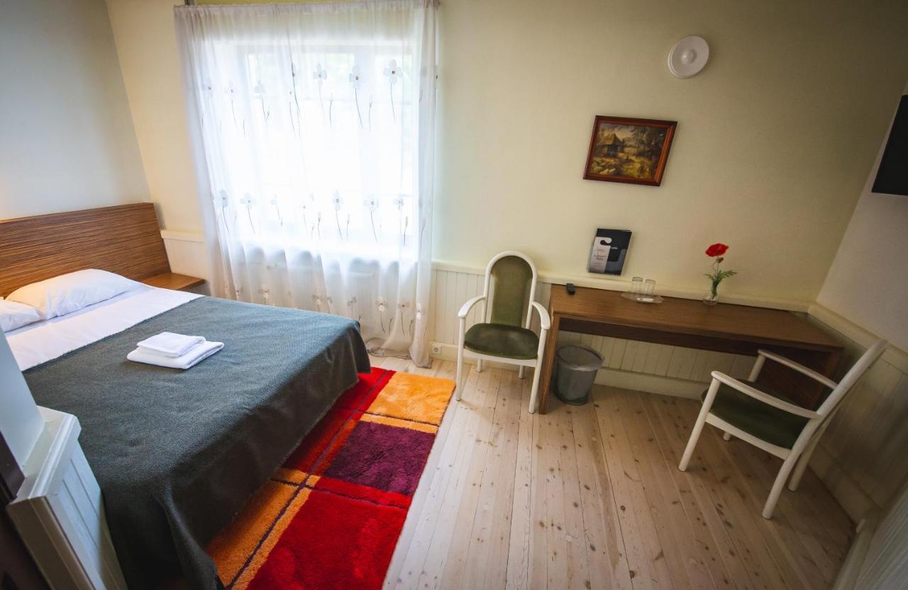 Käina Hotel Liilia מראה חיצוני תמונה